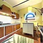 Casa 18 Монцамбано